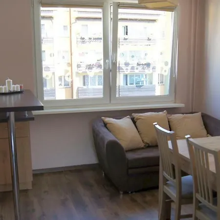 Lägenhet Apartament Czarny Plomien